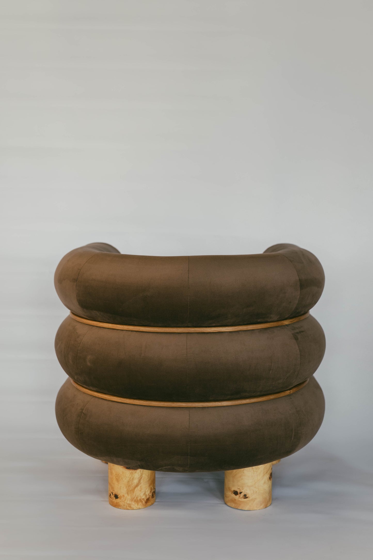 THE FAVOR CHAIR