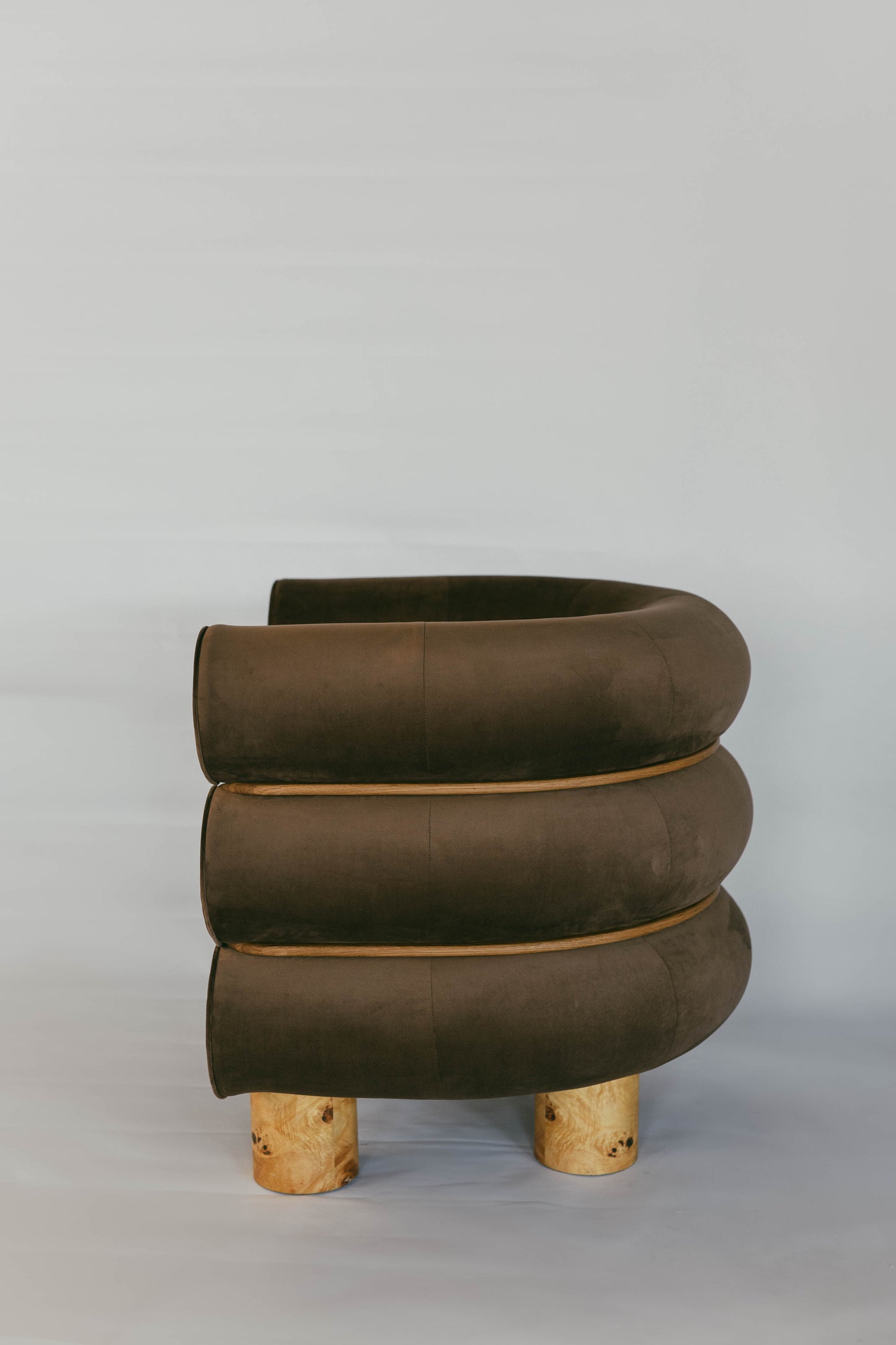THE FAVOR CHAIR